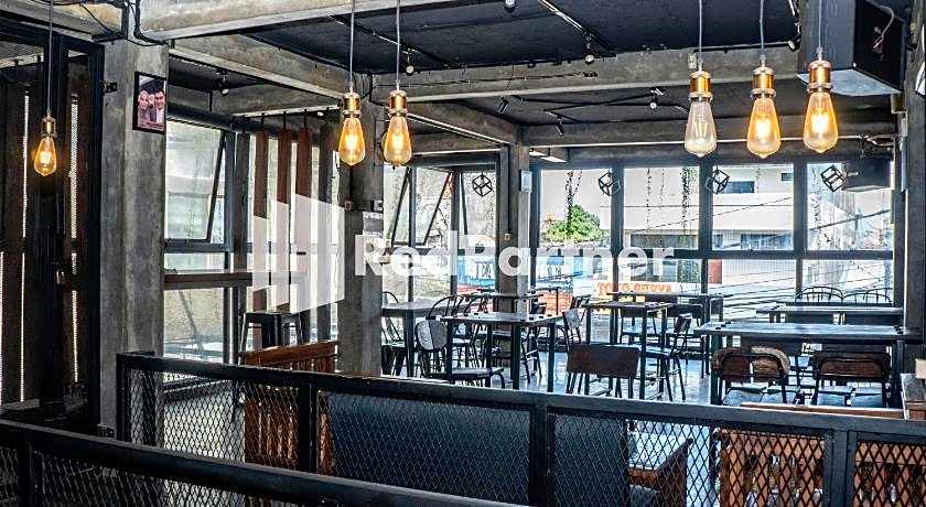 Jabrix Hotel Mitra RedDoorz