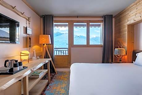 Comfort Double Room with ski slop view