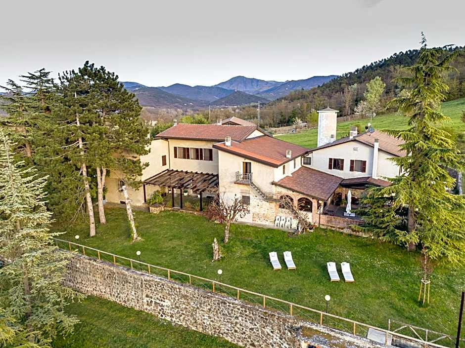 Cascina Gazzeri Country House
