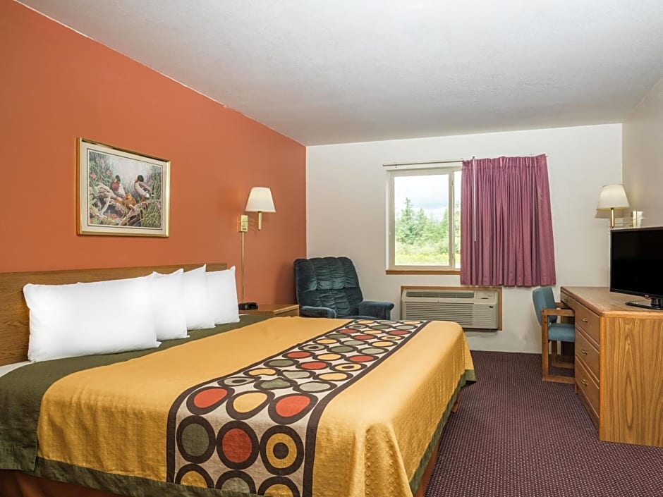 AmericInn by Wyndham Tomahawk