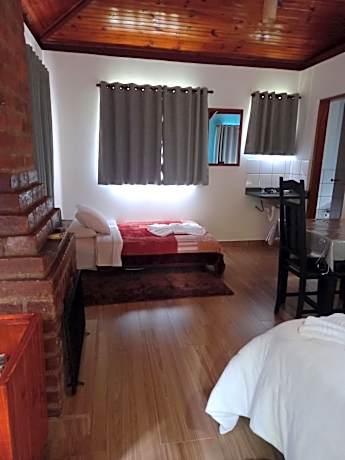 Chalet with River View "Queda D'Água"