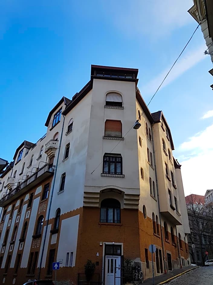 Aurora Apartments
