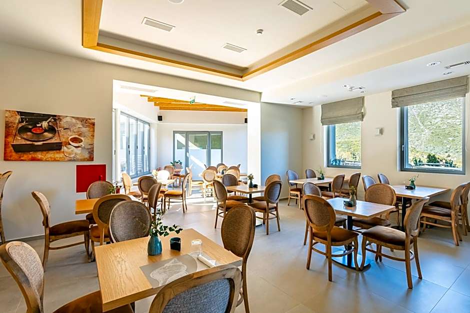 Denthis Hotel - Taygetos Mountain Getaway