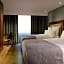 HS HOTSSON Hotel Silao