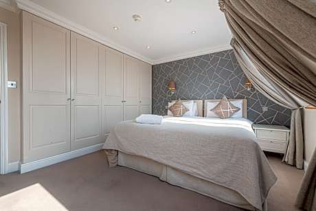 Three Bedroom Penthouse Apartment