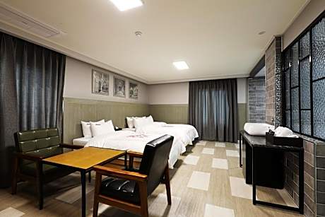 Superior Twin Room