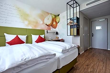 Classic Twin Room