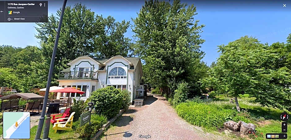 Kokomo Inn Tropical Riverfront B B