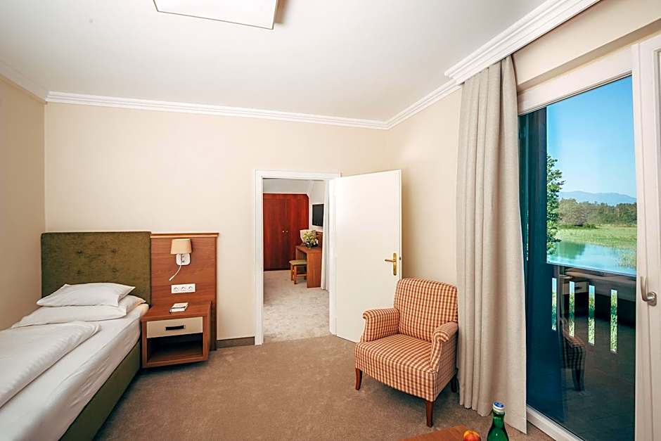 Inselhotel Faakersee