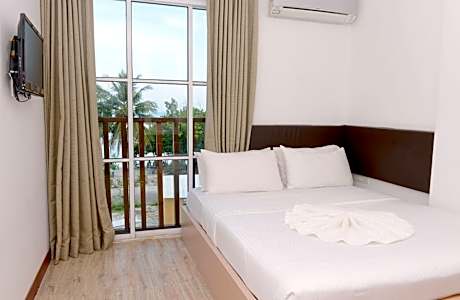 Deluxe Double Room with Sea View