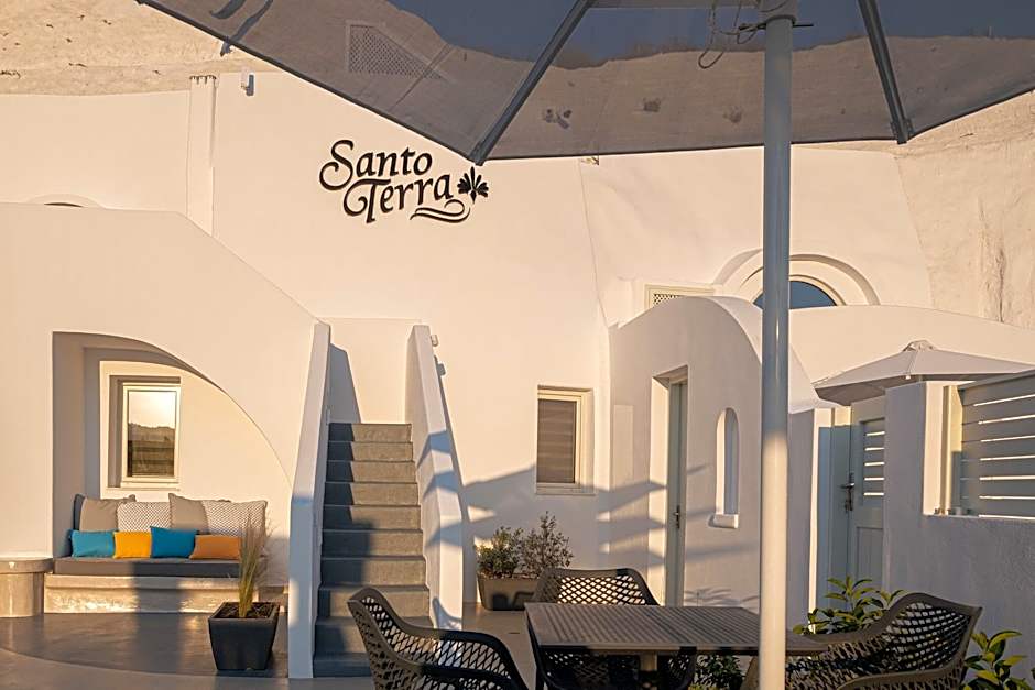 Santoterra Antigua Suites