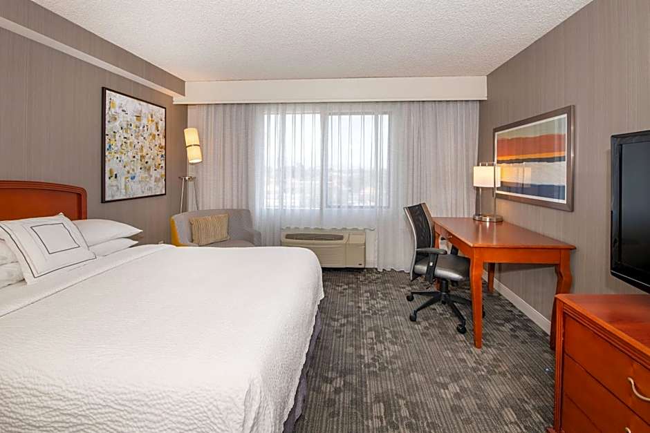 Courtyard by Marriott Newark Silicon Valley