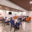 Holiday Inn Express Hotel and Suites Petersburg - Fort Lee