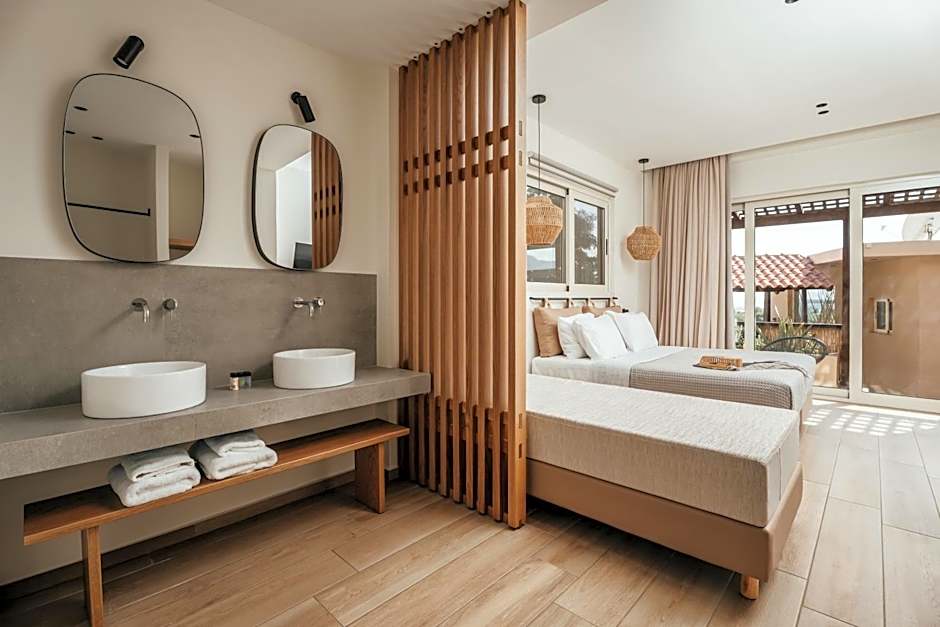 Paralos The Maxine Adults Only