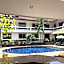 Tropical Palm Resort.