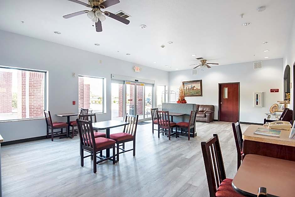 OYO Townhouse Clute Lake Jackson