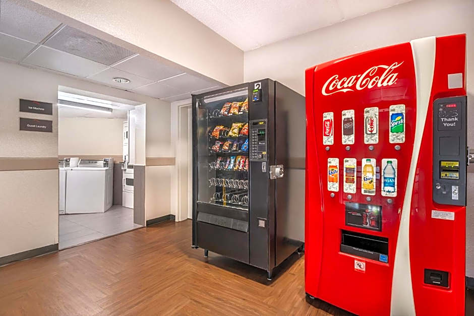 Red Roof Inn Houston Brookhollow