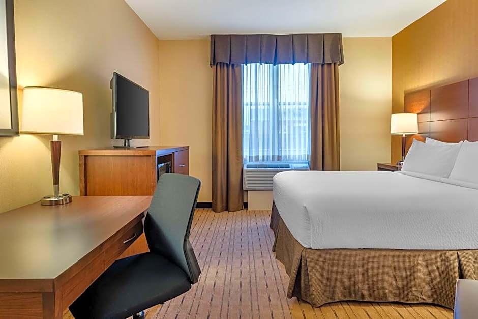 Best Western Plus Bathurst Hotel & Suites
