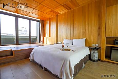 Top View Room with Bathtub