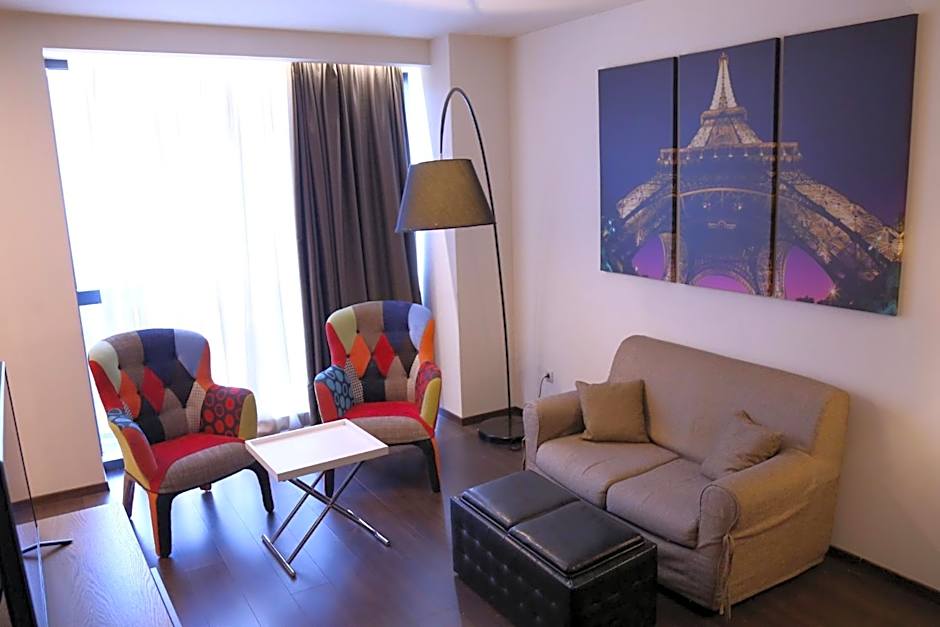 Opera Suite Hotel