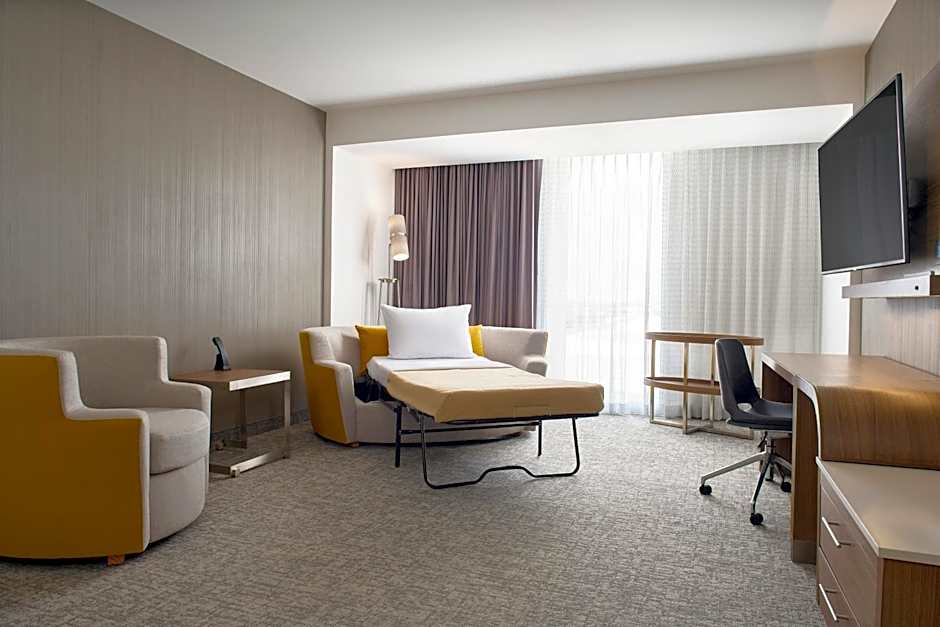 Photo 1 of 5 of 1 King Bed Suite, City View