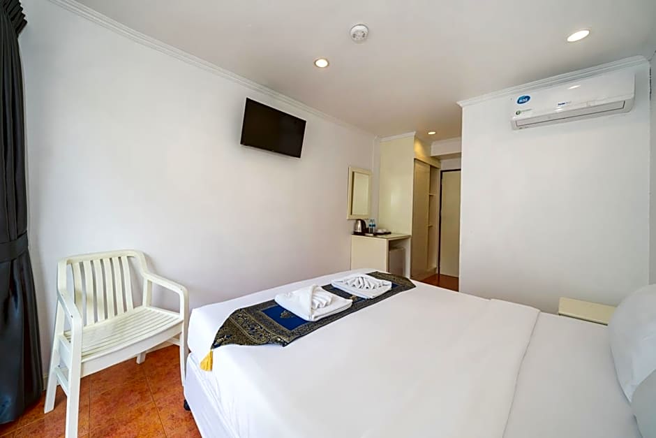 Patong Central Residence & Apartment