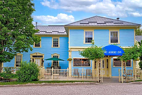 Port Albert Inn and Cottages