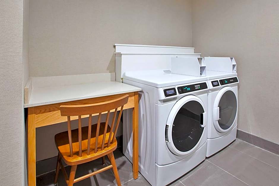 Fairfield Inn & Suites by Marriott Flint Grand Blanc