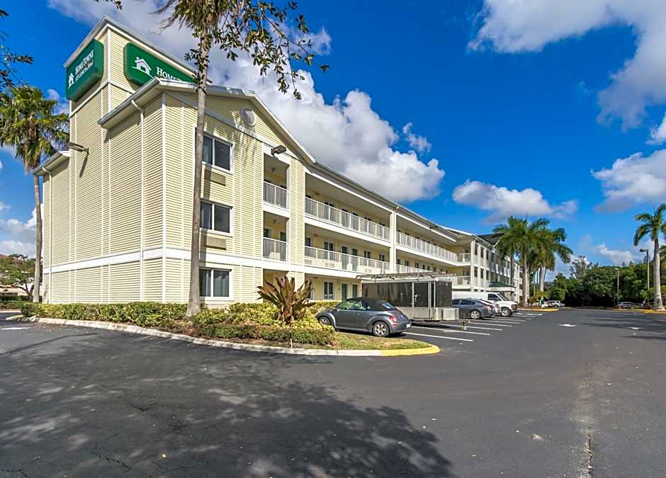 HomeTowne Studios Fort Lauderdale
