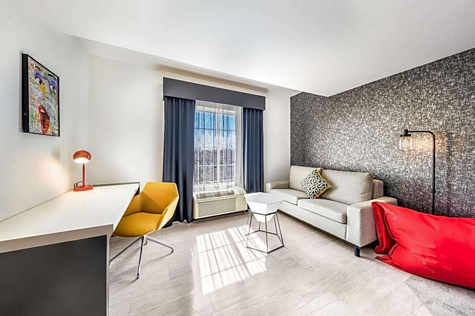 Hy-Lo Hotel, an Ascend Collection Hotel