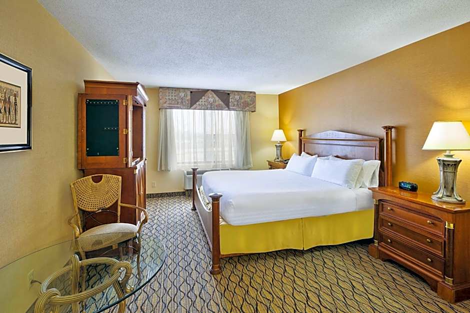 Holiday Inn Express Hotel & Suites - Belleville Area By IHG