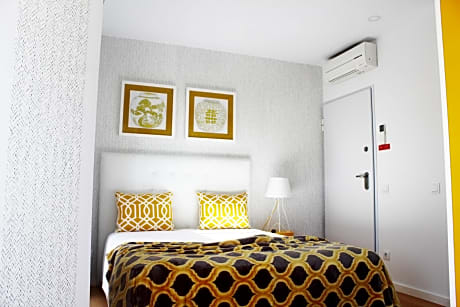 Deluxe Double Room with Balcony and Sea View	