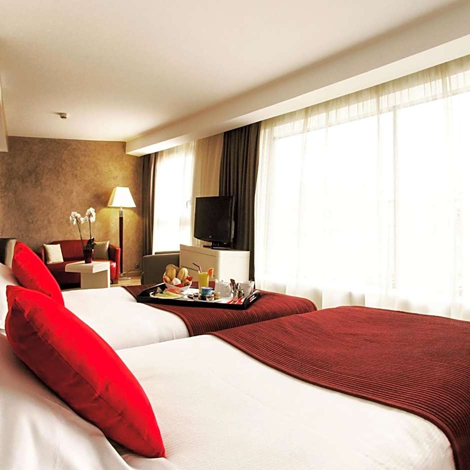 Hotel Montaigne And Spa