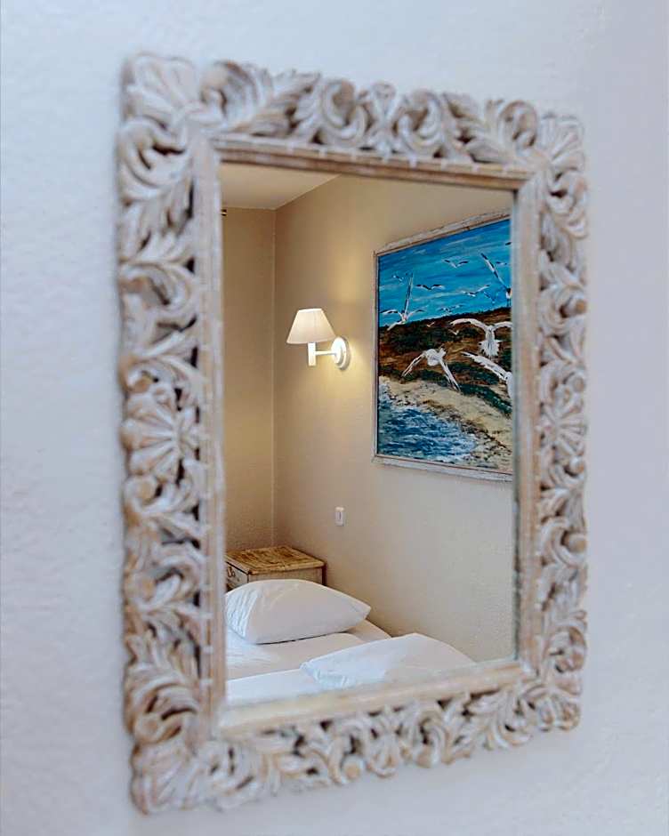Coq Hotel