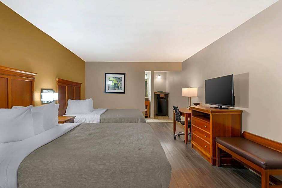 Quality Inn Lumberton North