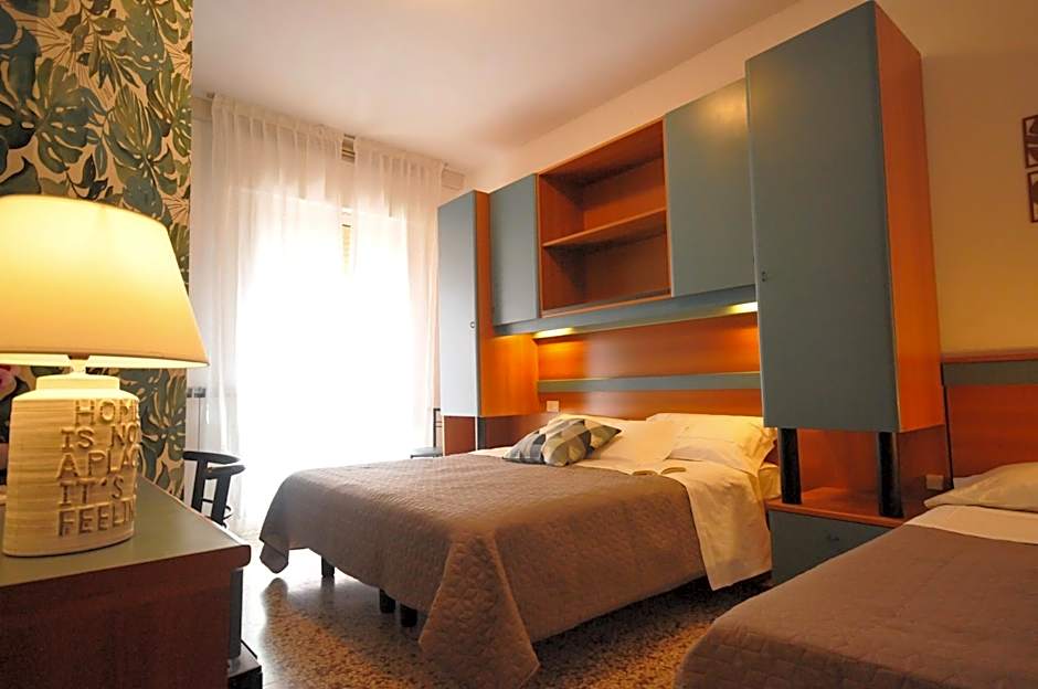 Hotel Crystal
