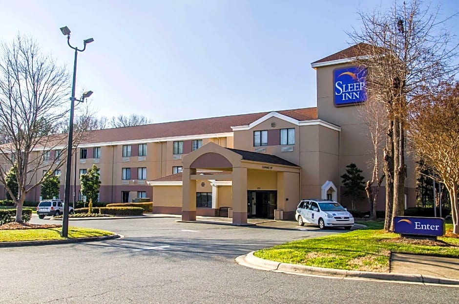 Sleep Inn Airport - Billy Graham Parkway