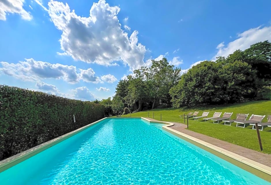 Le Serre Suites & Apartments