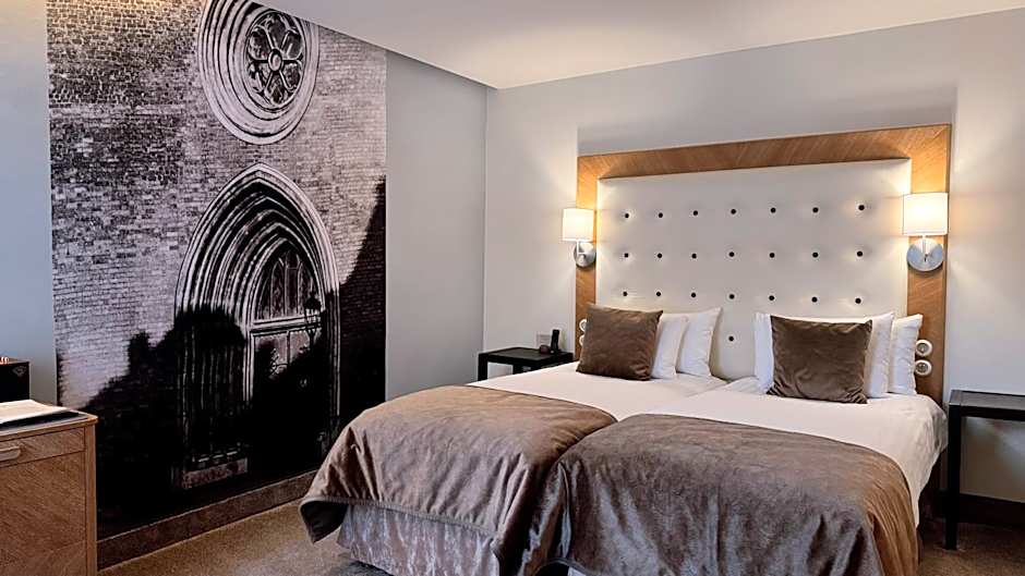 Dome Hotel