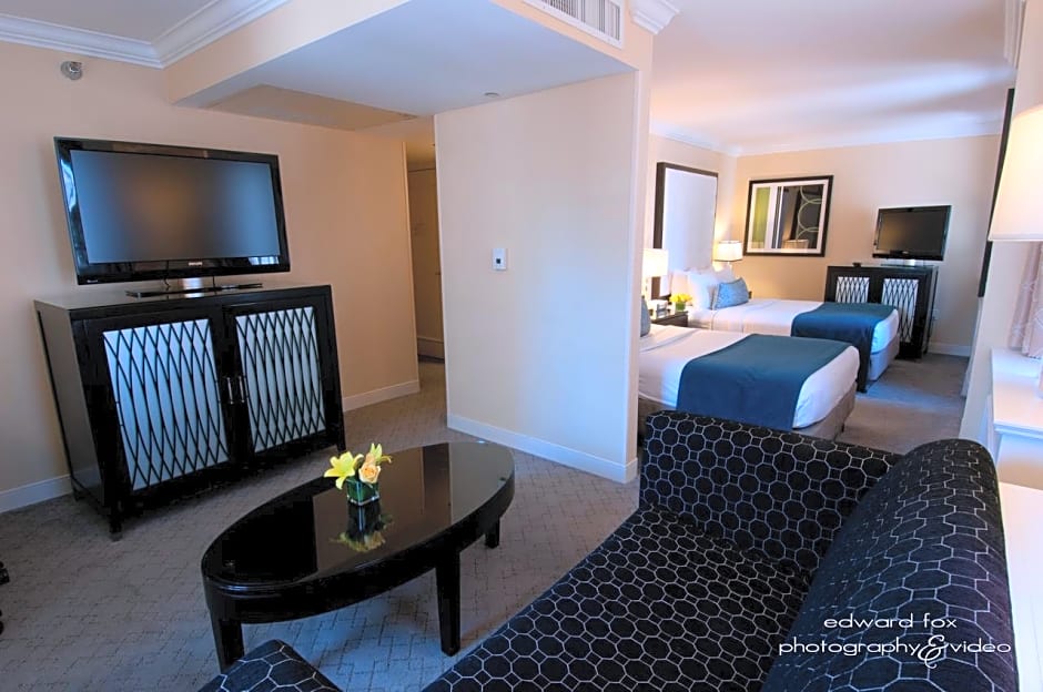 Warwick Allerton Hotel