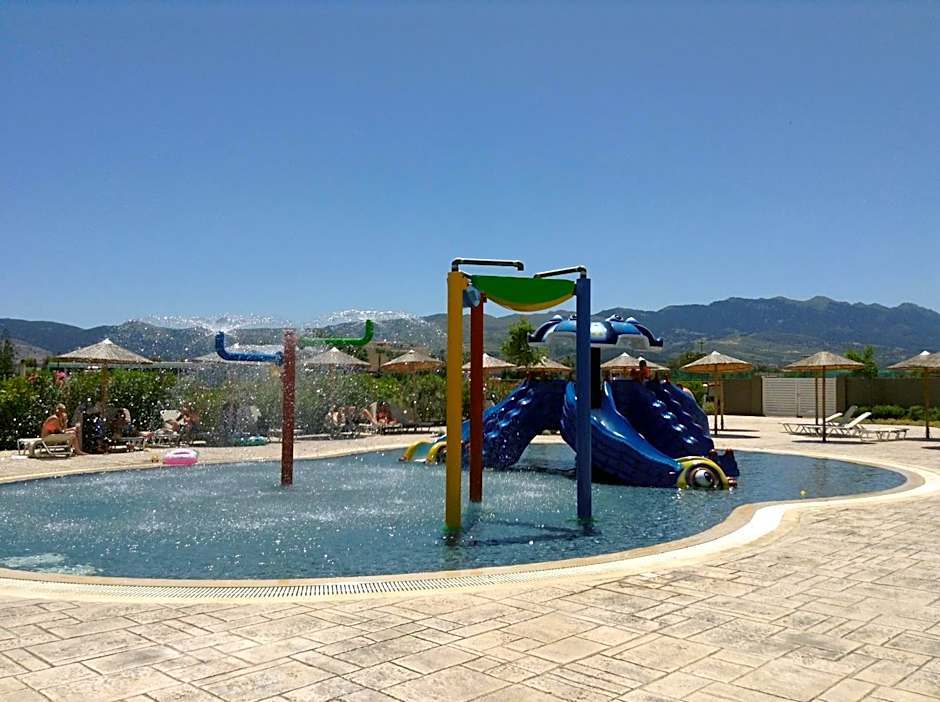 Pelagos Suites Hotel & Spa