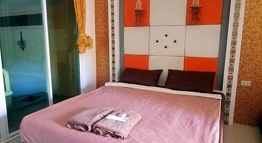 Petpumok Wangnamkhiao Hotel 