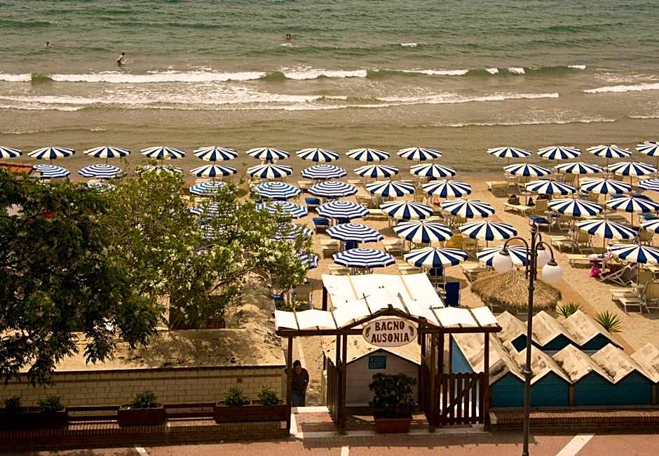 Hotel Ausonia