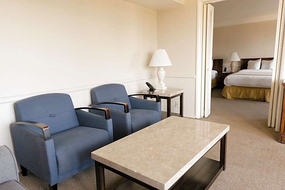 Historic Santa Maria Inn