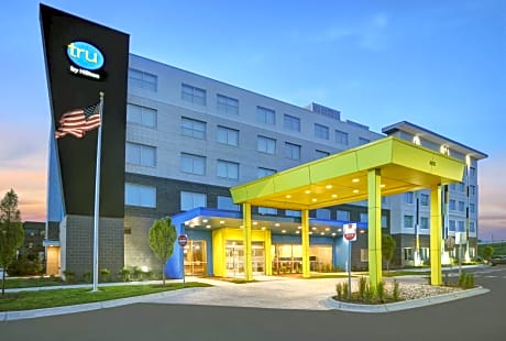 Tru By Hilton Troy Detroit, MI