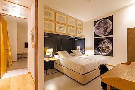 Standard Double Interior Room