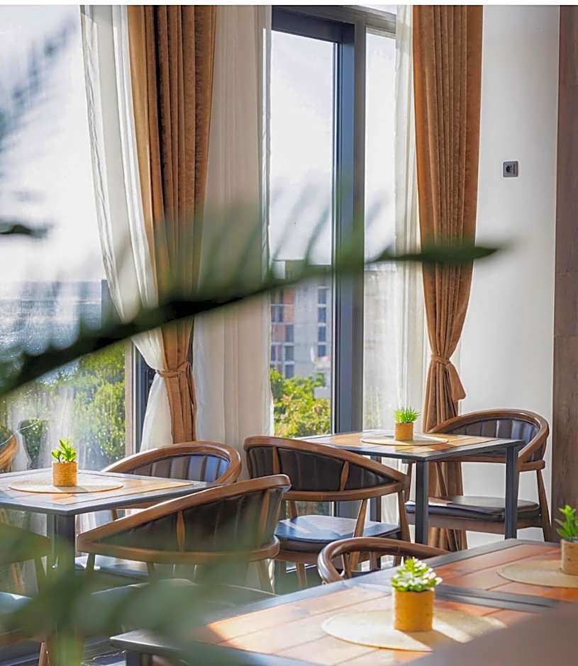 D Iman Hotel