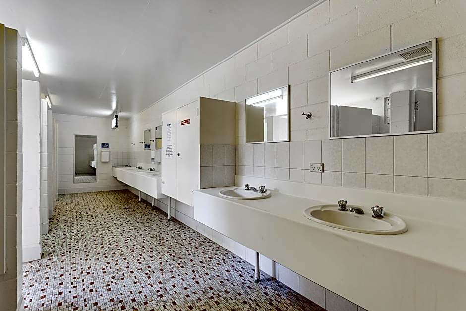 First City Caravilla