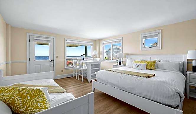 Photo 1 of 4 of 1 King Bed, Ocean front