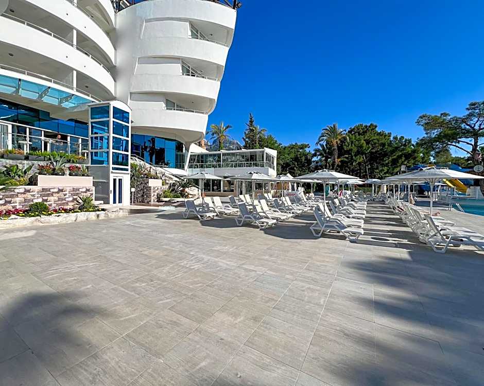 Catamaran Quality Times - Premium Ultra All Inclusive